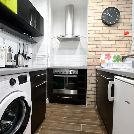 Standard By Hi5 - Center Of Center Apartment Budapest